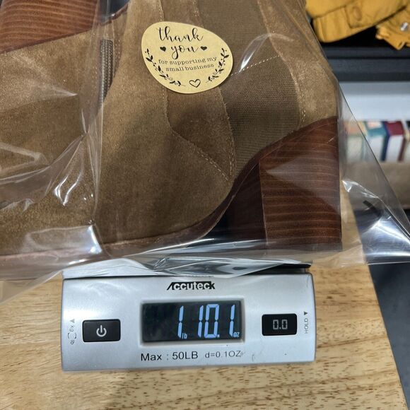 Soludos Suede Block Heel Brown Booties Round Toe Women’s 6 - Picture 14 of 14